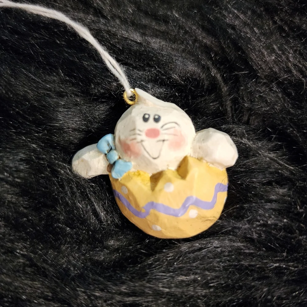 VINTAGE RARE FIND!Set of 4 Eddie Walker Easter Bunny Ornaments